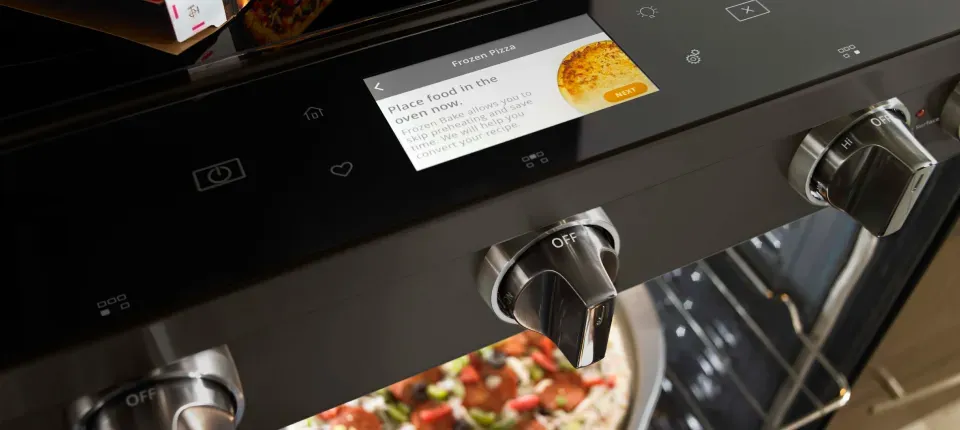 photo of the screen on top of a whirlpool oven that has frozen bake technology